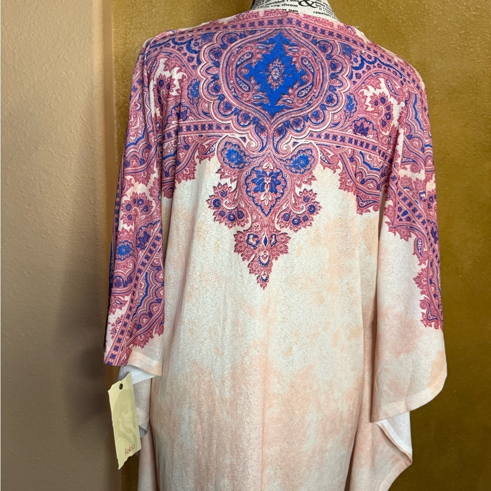 Reba Pink & Cream Batwing Top – Size Small 🌸✨ - Picture 3 of 4